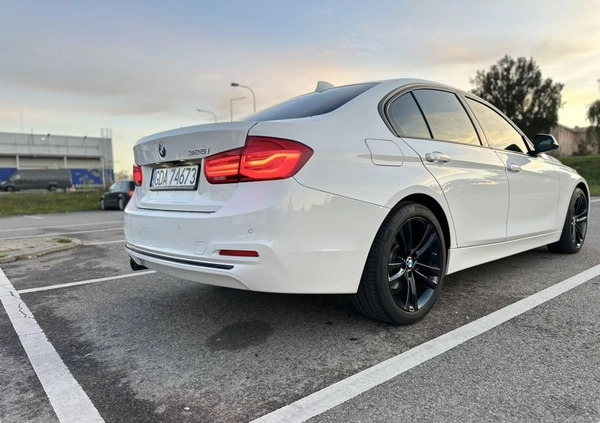 BMW Seria 3 cena 80900 przebieg: 122000, rok produkcji 2016 z Czerniejewo małe 137